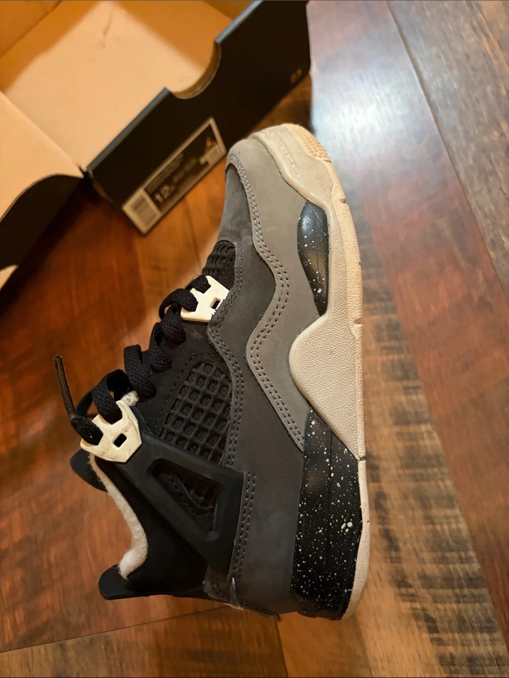 Jordan 4 Retro (PS) Black/White/Anthracite Box Label
